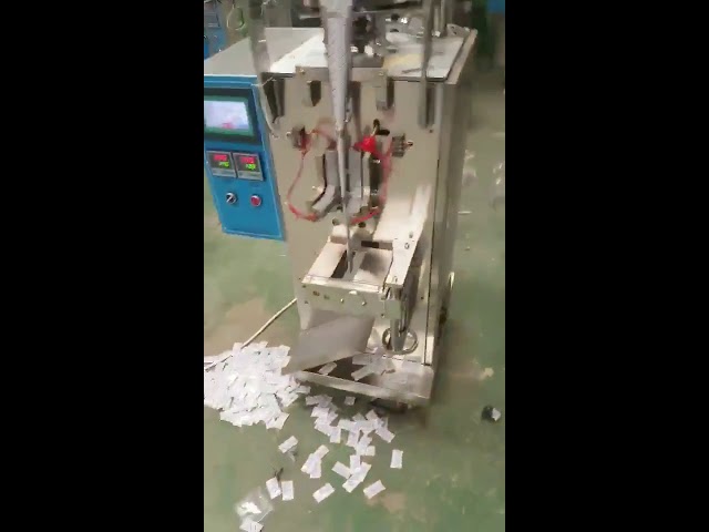 Hiina tarnija Automaatne vertikaalne padi kott Chips vedelik suupiste pakkimise masin